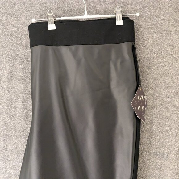 New! Plus Size 3x Pleather Front Black Pants - Picture 7 of 7